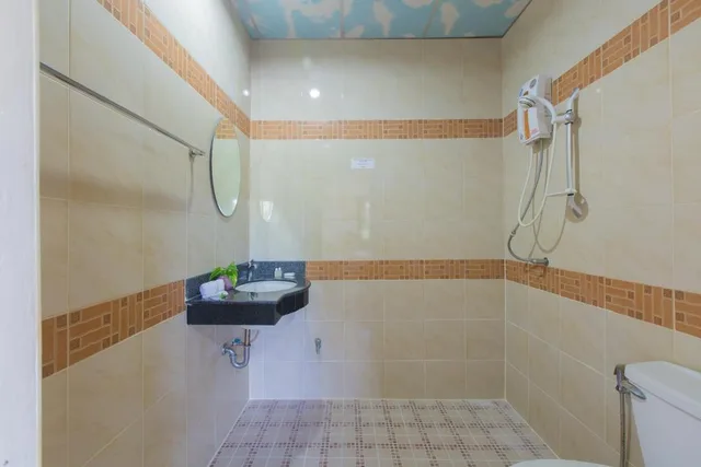 شقة بشرفة، Patong Rai Rom Yen Resort SHA 3/3