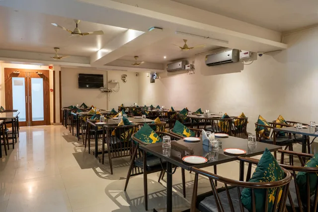 Vista Rooms At Station Road، أورنك آباد 30/35