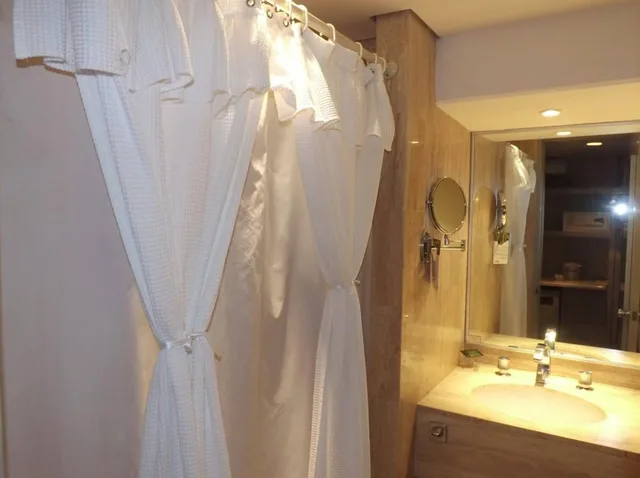 غرفة بسريرين مزدوجين، Radisson Paraiso Hotel Mexico City 4/4