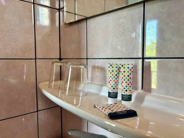 غرفة كومفورت مزدوجة بشرفة، Hotel de la Comete 6/6
