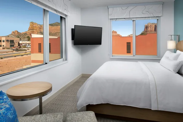 Room, King Bed, Element Sedona 1/3