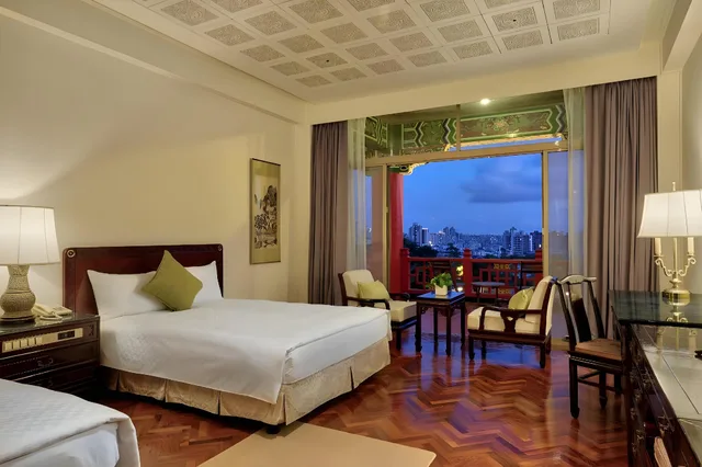 Room, Triple, City View, The Grand Hotel Kaohsiung 1/1
