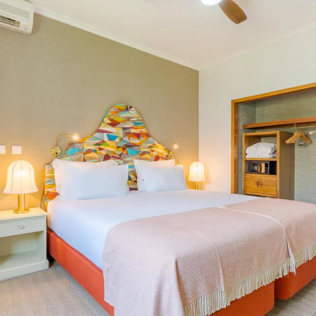 Suite, Triple, Lateral Side Sea View، Pestana Vila Lido Madeira 5/9