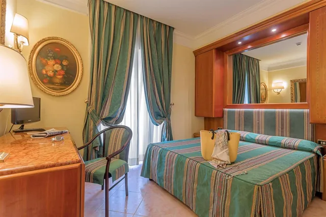غرفة قياسية بسرير مزدوج أو سريرين منفصلين، Raeli Hotel Luce 10/10