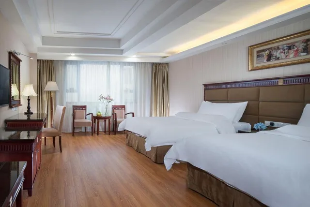 غرفة ديلوكس بسريرين منفصلين، Vienna International Hotel Guilin Yangshuo West Street 1/3