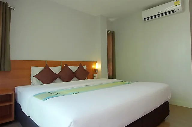 غرفة سوبيريور بسرير مزدوج أو سريرين منفصلين بإطلالة على المسبح، Royal Lanta Resort & Spa 4/10
