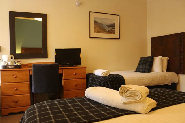 غرفة عائلية بسرير مزدوج وسريرين منفصلين، Craiglynne Hotel 2/3