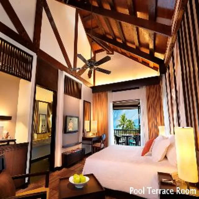Room, Twin Beds, Pool View, Pelangi Beach Resort and Spa 1/3