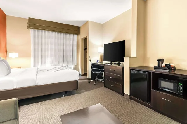 جناح، Sleep Inn & Suites Dyersburg I-155 2/5