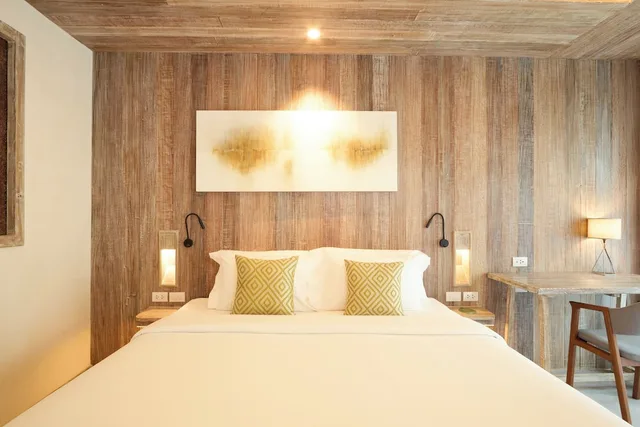 جناح بسرير كينج بإطلالة على المسبح بغرفة نوم واحدة، Dinso Resort 2/7