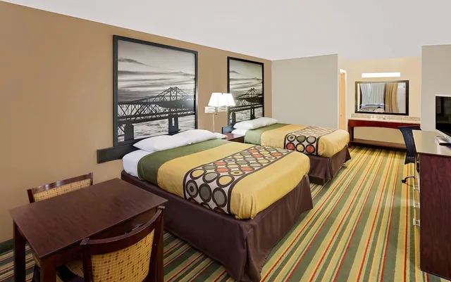 غرفة بسريرين مزدوجين لذوي الإعاقة، Super 8 By Wyndham Laurel, MS 4/10