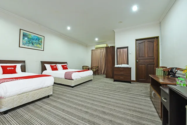 غرفة ديلوكس ثلاثية، Capital O 90434 Marmoris House 2/4