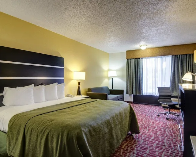 Standard, King Bed, Quality Inn Fort Smith I-540 1/2