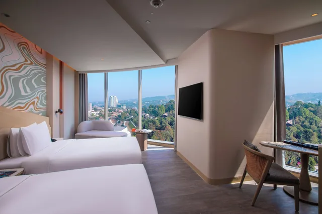 Premium, Twin Beds, Hotel Indigo Bandung Dago Pakar 3/6
