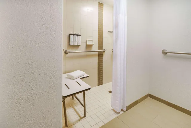 غرفة بسرير كينج، Hyatt Place Across from Universal Orlando Resort 4/4