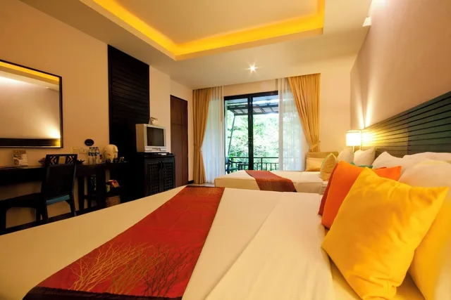 Chalay, Tropical, King Bed, Sunrise Wing, Sand Sea Resort Railay Beach 3/5