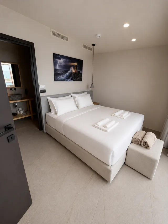 Cave, 2 Bedrooms, Suite, Sea Front, Private Pool, VOLTA Seaside hotel - Adult-only 1/6