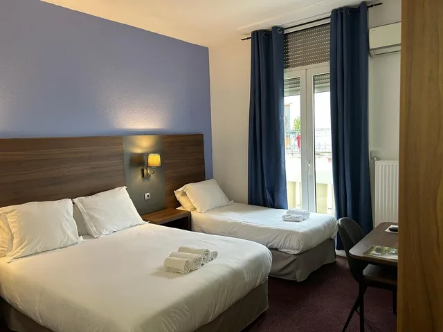 غرفة ثلاثية بسرير مزدوج وسرير فردي، Hotel Moderne 2/2