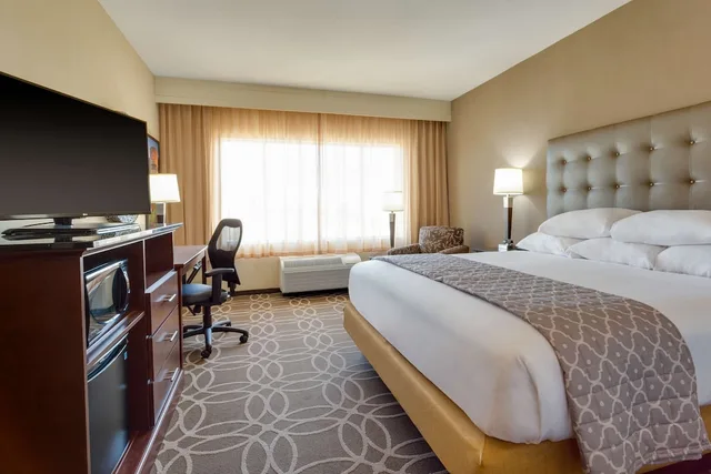 غرفة ديلوكس بسرير كينج لذوي الإعاقة، Drury Inn & Suites Dallas Frisco 1/2