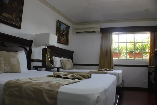 جناح جونيور ديلوكس بسريرين كوين، Hotel Platino 2/7