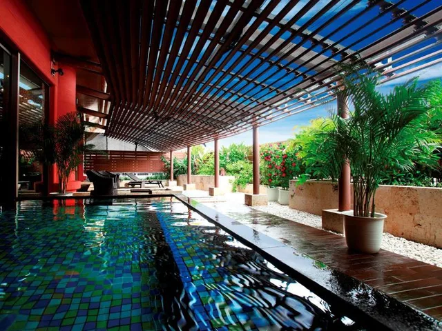 Superior, Twin Beds, Town View, Annex, Smoking، Loisir Hotel and Spa Tower Naha 1/1