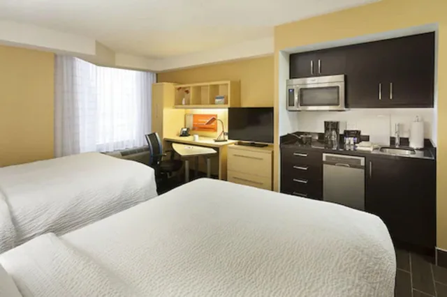 استوديو بسريرين كوين، Courtyard Toronto Northeast Markham 1/3