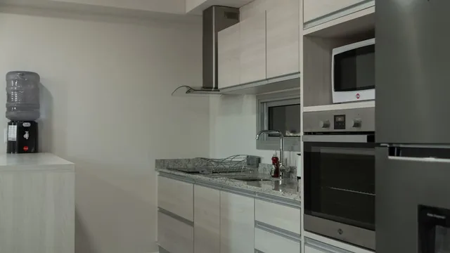 جناح بسرير كوين، Start Villa Morra 8/10