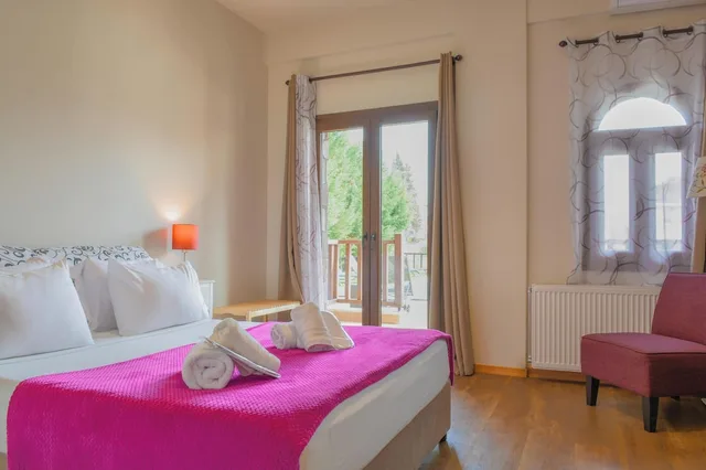 غرفة سوبيريور بسرير مزدوج بإطلالة على المسبح، Guesthouse Monastiri 3/10