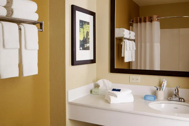 Deluxe, Studio, Queen Bed, Studio 6 Extended Stay South Bend Mishawaka South IN 10/10