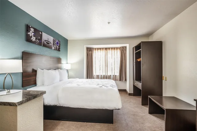 جناح بسرير كوين، Sleep Inn & Suites Tallahassee - Capitol 1/6