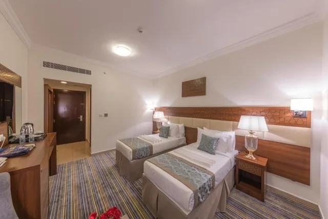 غرفة بسريرين منفصلين، فندق سنود الريان للخدمات الفندقية(Snood Al Rayyan Hotel) 2/7