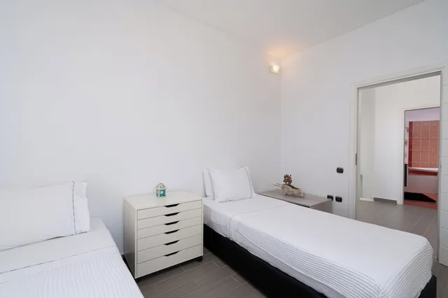 فيلا بسرير كينج وسريرين فرديين وسرير كوين بـ3 غرف نوم، The Zen Villa 8/9