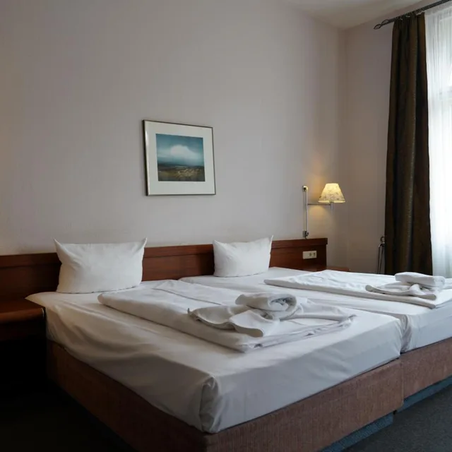 غرفة رباعية، Hotel Xantener Eck 1/10