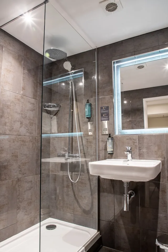 غرفة بريميوم بسرير كوين، Almondsbury Interchange Hotel 6/9