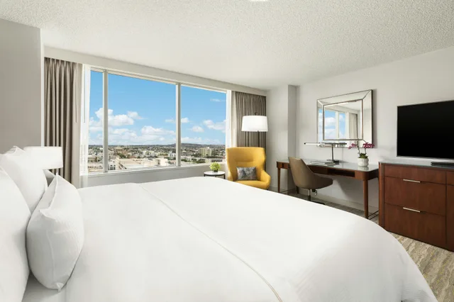 غرفة بسرير كينج، Westin Long Beach 11/20