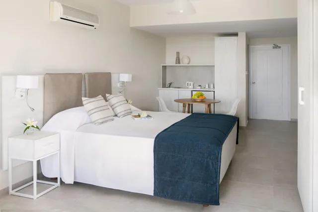 Family, Double Bed, Pool View, 2 Sofa, Louis Paphos Breeze 1/4