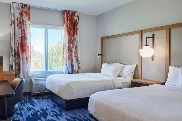 غرفة بسريرين كوين، Fairfield Inn Suites By Marriott Burlington 3/5