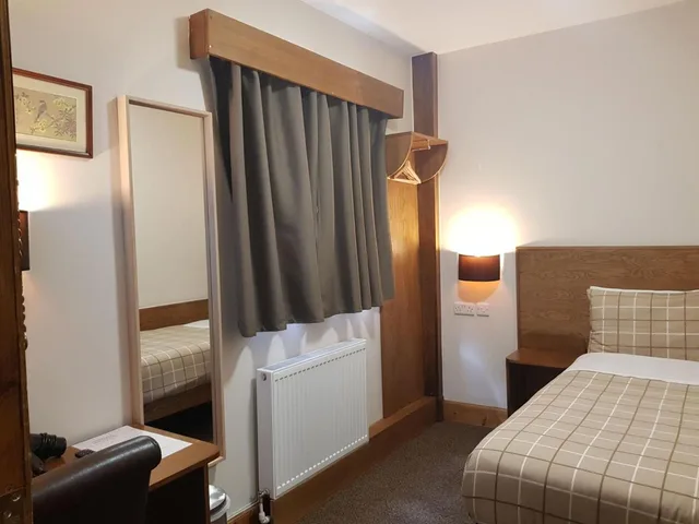 غرفة مفردة، CROSSHILL HOUSE 1/8