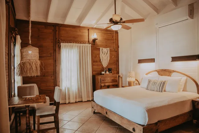 Bungalow, Water Front، Petit Lafitte Hotel 1/1