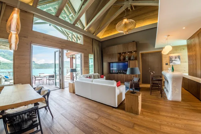 2 Bedrooms, Overwater, Villa, Mountain View, Private Pool، Intercontinental Bora Bora Resort And Thalasso Spa 2/3