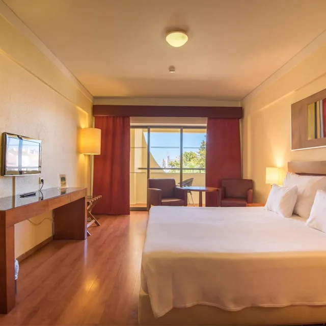 2 Bedrooms, Suite, Vila Gale Cerro Alagoa 1/8