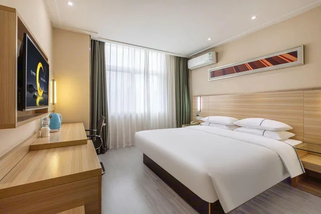 غرفة قياسية بسرير مزدوج، City Comfort Inn Wuhan Fengshu Er Road Baijin Mansion 1/1