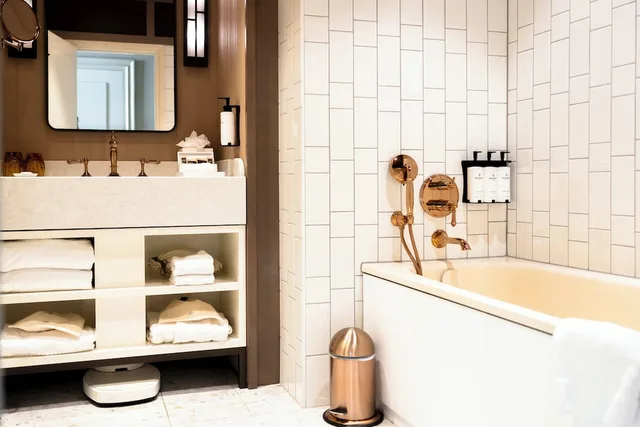 Prestige, Suite, King Bed, Street or Courtyard View، Sofitel Le Scribe Paris Opera 5/6