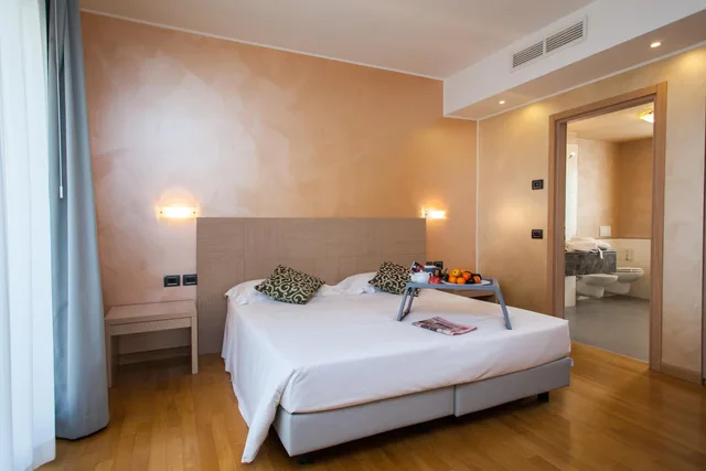 جناح كبير، Palace Hotel Zingonia 6/10