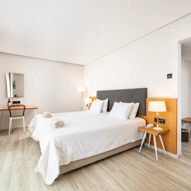 غرفة مزدوجة سوبيريور بإطلالة على البحر، Athina Palace Resort & Spa 6/10