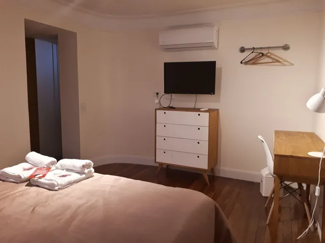 غرفة سوبيريور بسريرين منفصلين، Sabatico Travelers Hostel 2/5
