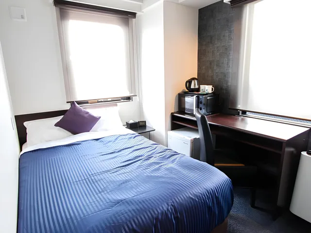 Semi Room, Single, Semi Double Bed، Hotel Livemax Kobe Sannomiya 1/2