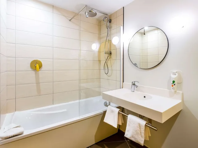 Standard, Twin Beds, Ibis Styles Paris Meteor Avenue D'italie 3/5