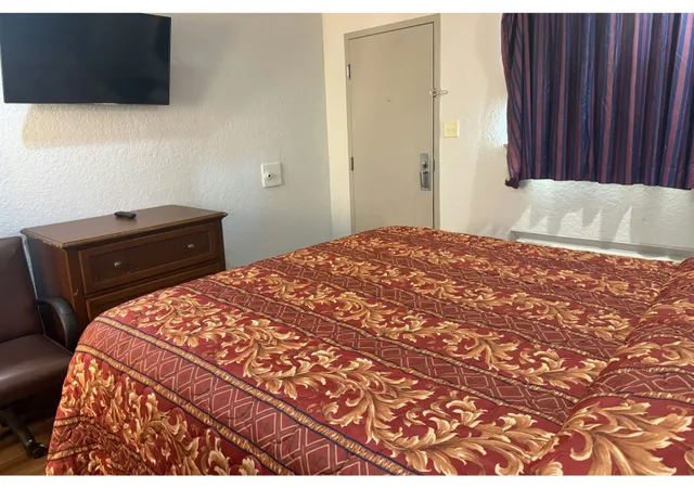 غرفة بسرير كوين لذوي الإعاقة لغير المدخنين، Economy Lodge by Hotel O Texas City 2/4