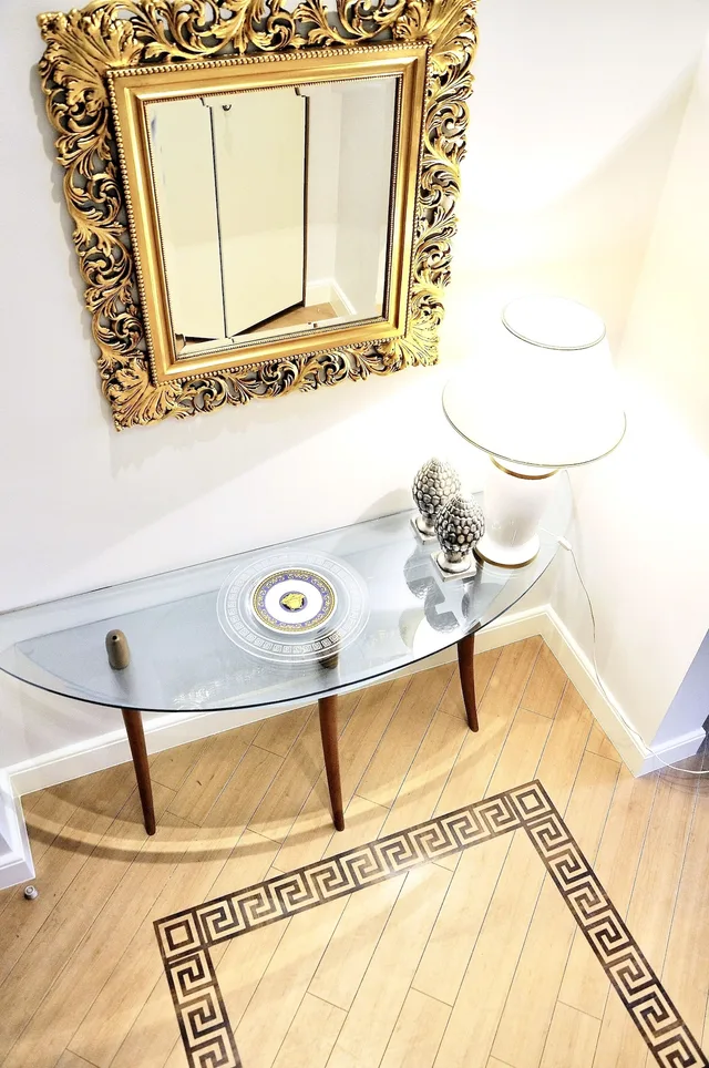 1 Bedroom, Luxury, Executive, Suite, Queen Bed, Old Square View, Sofa، Luxury Apartments Mondrian Market Square 9/10